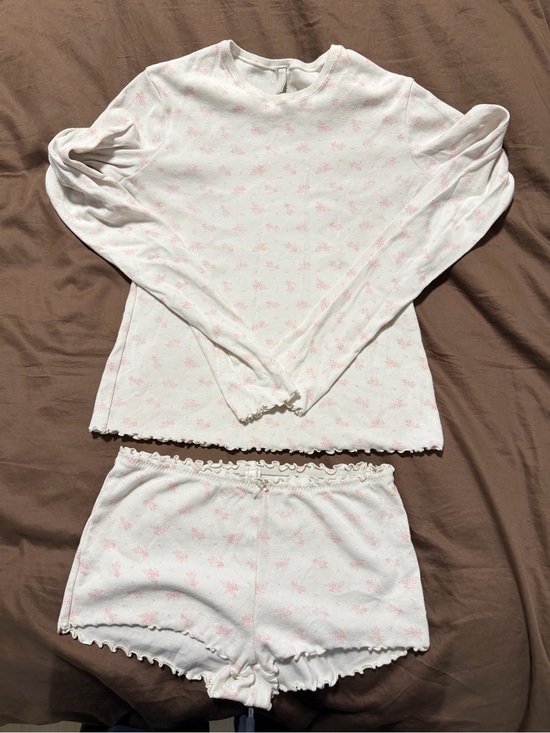 SKIMS Other - SKIMS Women's White & Pink Floral Long-Sleeve Pajama Set